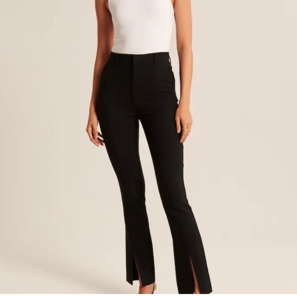 Abercrombie & Fitch Ultra High Rise Skinny Split Hem Pant • Size 2